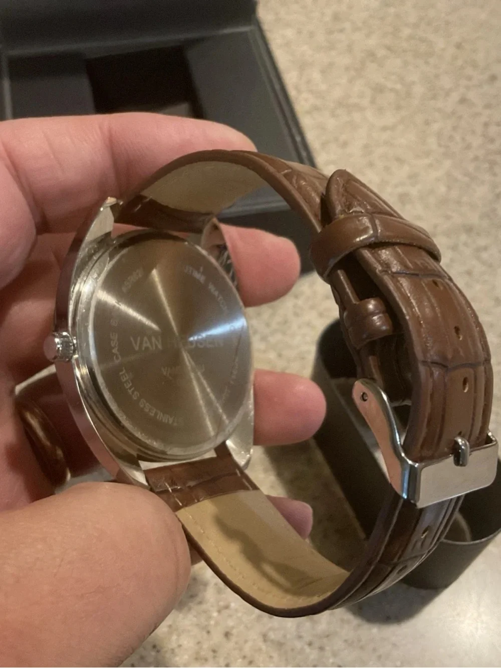 Van Heusen Mens Watch Leather Strap Japan Movement NEW w/Box Needs Battery